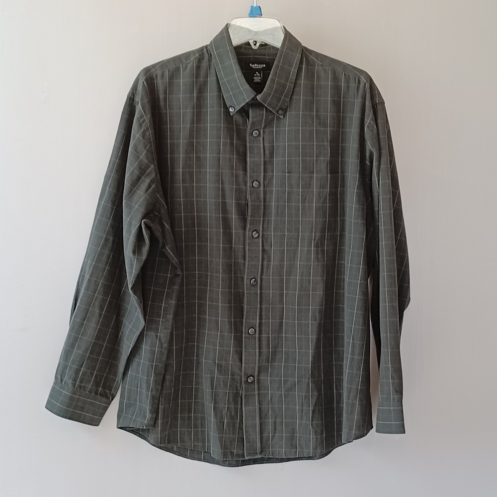 Van‎ Heusen Mens XL No Iron Button Down Shirt Charcoal Grey Windowpane Long Slv